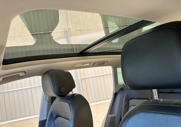 Volkswagen Tiguan cena 84999 przebieg: 160000, rok produkcji 2018 z Stawiski małe 79